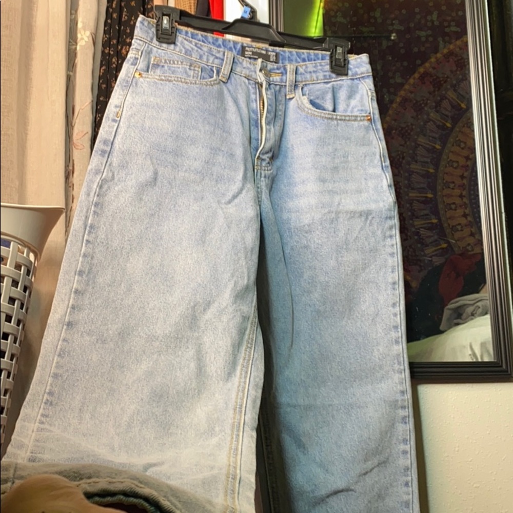 MOM JEANS